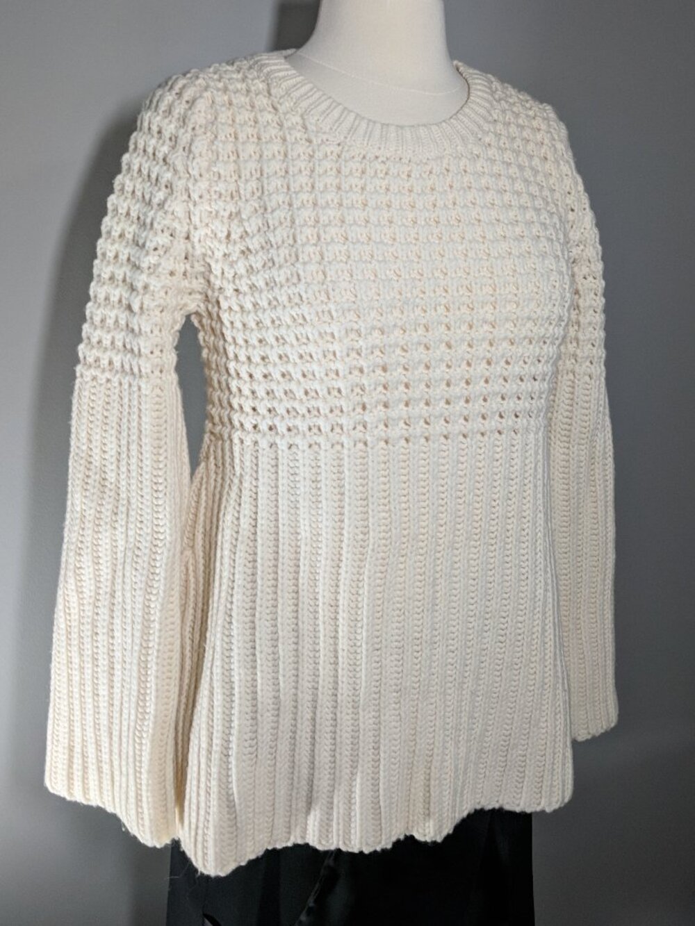 Vintage NAUTICA Ivory Wool Blend Chunky Ribbed Flare Sleeve Sweater Size Small